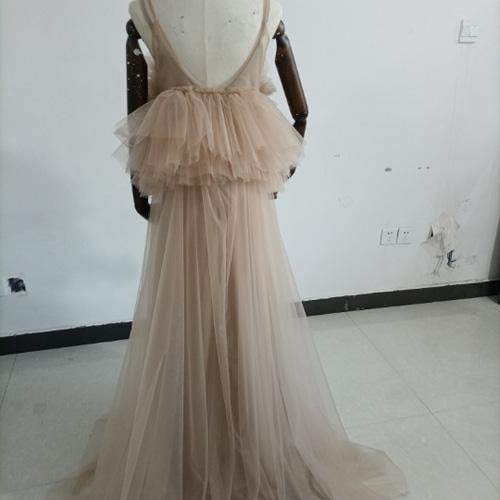 カーキ色 キャミソール 2ways ラッフルフリル 背中見せ ファスナー  