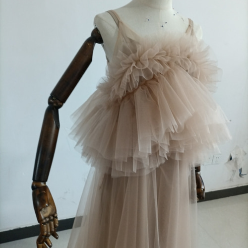 カーキ色 キャミソール 2ways ラッフルフリル 背中見せ ファスナー  