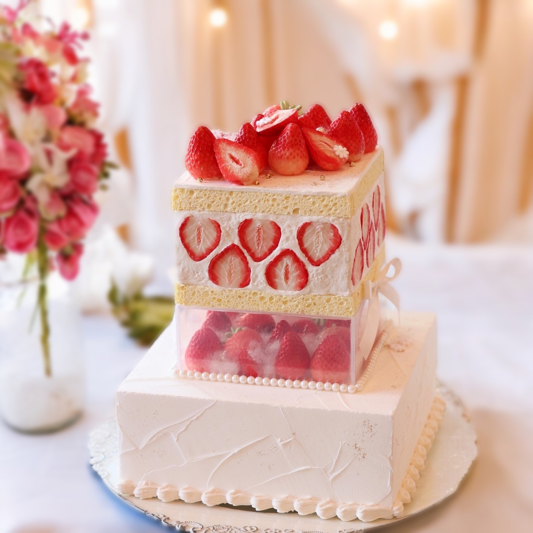 ディスプレイケーキ　いちごのケーキ　クレイケーキ　ウェディングディスプレイケーキ