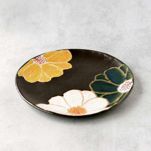 黒地にお花の大皿 食器 プレート 和 食器】黒地にお花の大皿 プレート 和 贈り物 黒地にお花の大皿 食器