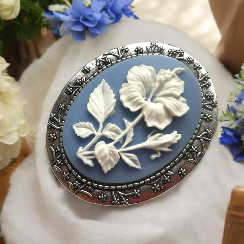 カメオ CAMEO ブローチ ヴィンテージ 美品 です（ケース付き）。 シェルカメオ CAMEO ブローチ 2WAY ヴィンテージ 美品 カメオ