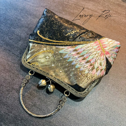 新作絹の煌めき♡とってもモダンな彩り豊かな大迫力な蝶のバッグ　　西陣織帯地バッグ　フォーマルバッグ　パーティーバッグ 1枚目の画像