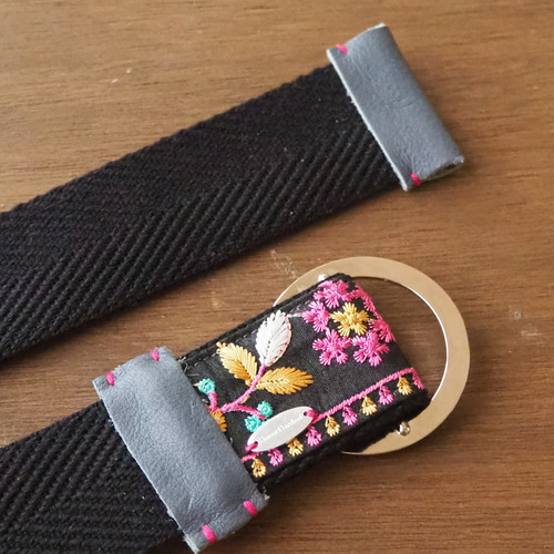 インド刺繍リボンベルト 黒×ピンク＆カラフル フラワー その他