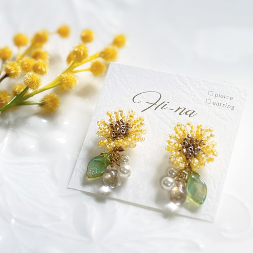 向日葵」」ビーズフラワーピアス/イヤリング ⭐︎夏ひまわり