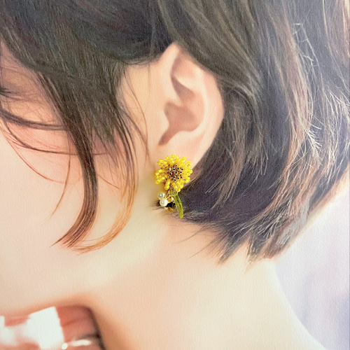 専用　◆輝く廃盤特注スワロフスキークと夜空のアクセサリー／ひまわりのイヤリング 957072d337155d3698d6c0b5370fa6