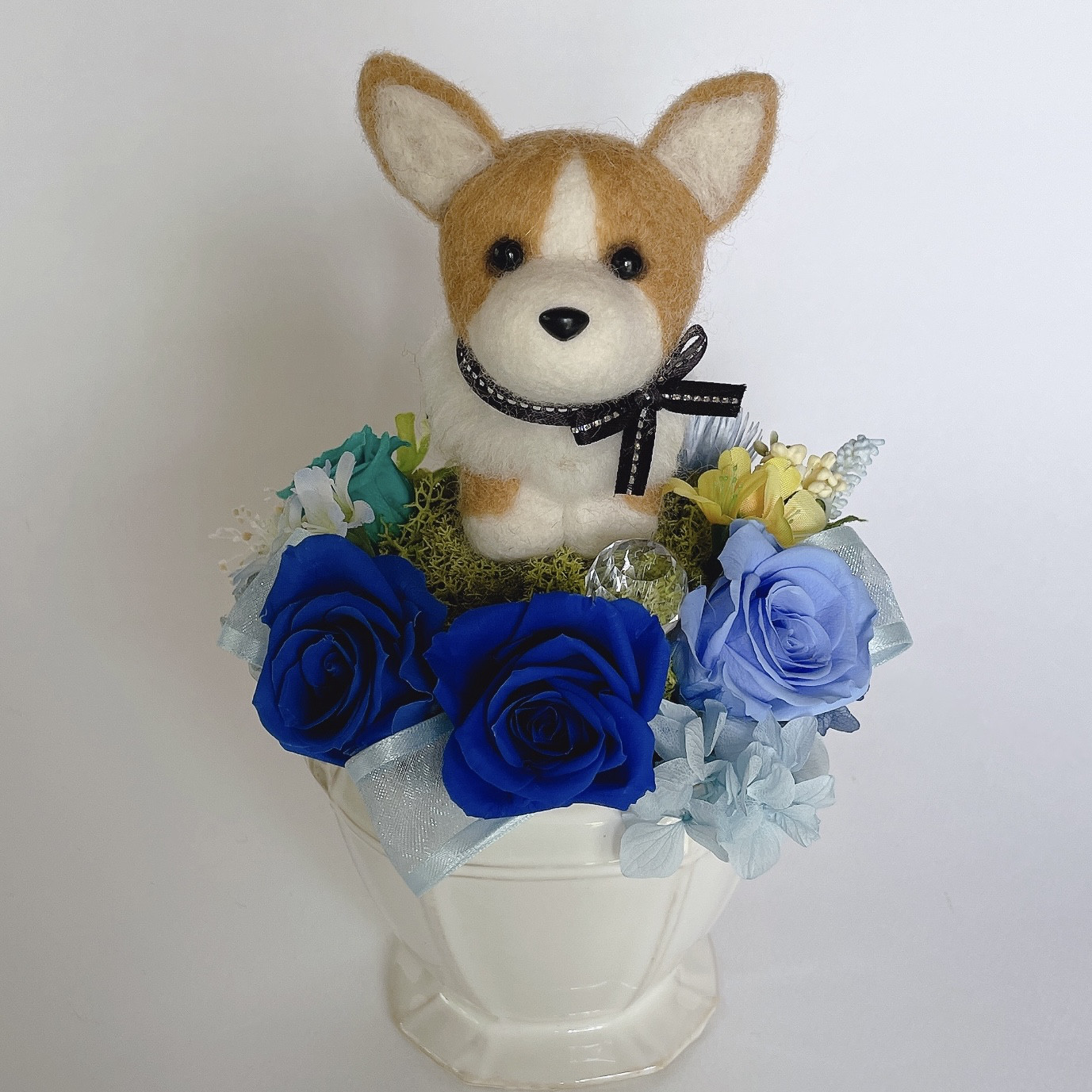 コーギーのプリザーブドフラワーアレンジメント　ブルー　犬　母の日