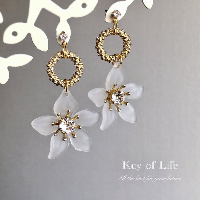 Key of Life▷華やか フラワー×ジルコニア フロストホワイト