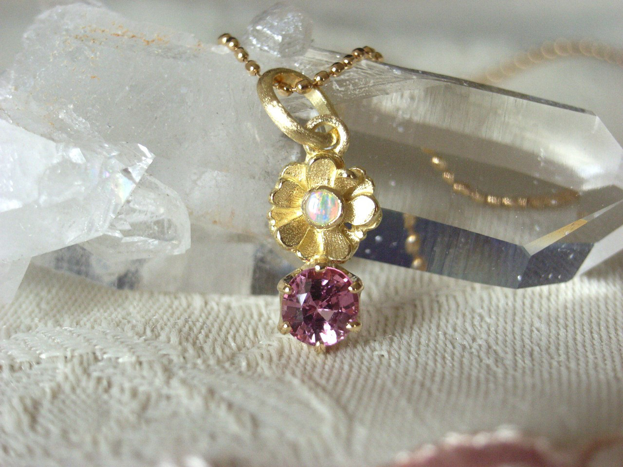K18YGピンクスピネル　アネモネペンダントトップ
