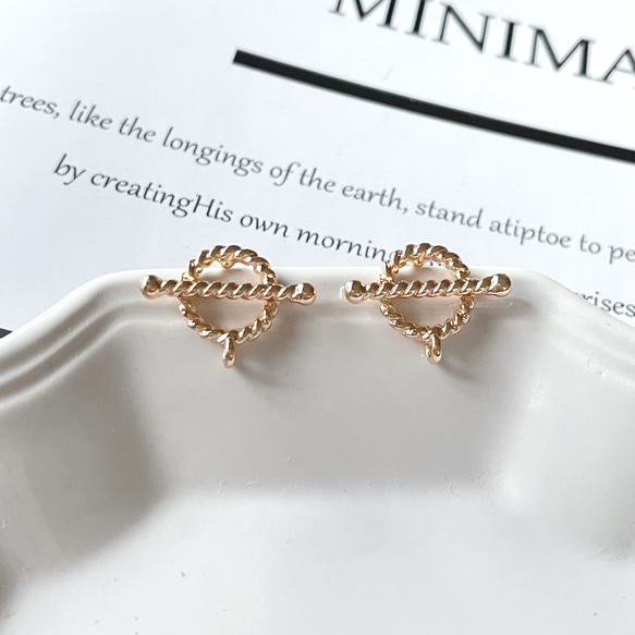 【486】import サージカル ステンレス ピアス★ゴールド★2個 1枚目の画像