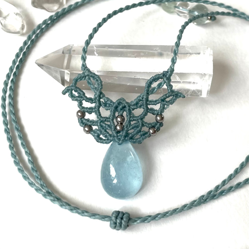 パール【6月誕生石】とアクアマリン【3月誕生石】の天然石マクラメネックレス パール【6月誕生石】とアクアマリン【3月誕生石】の天然石