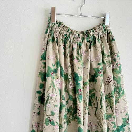 大人可愛いハーバルフラワーのリネンスカート ベージュ ロングスカート  