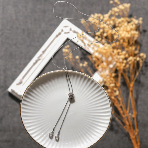 再販】フィリグリークリスタルループタイロングネックレス【サージカル