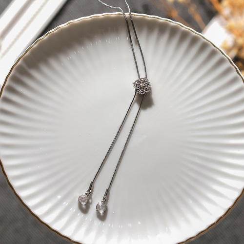 再販】フィリグリークリスタルループタイロングネックレス【サージカル