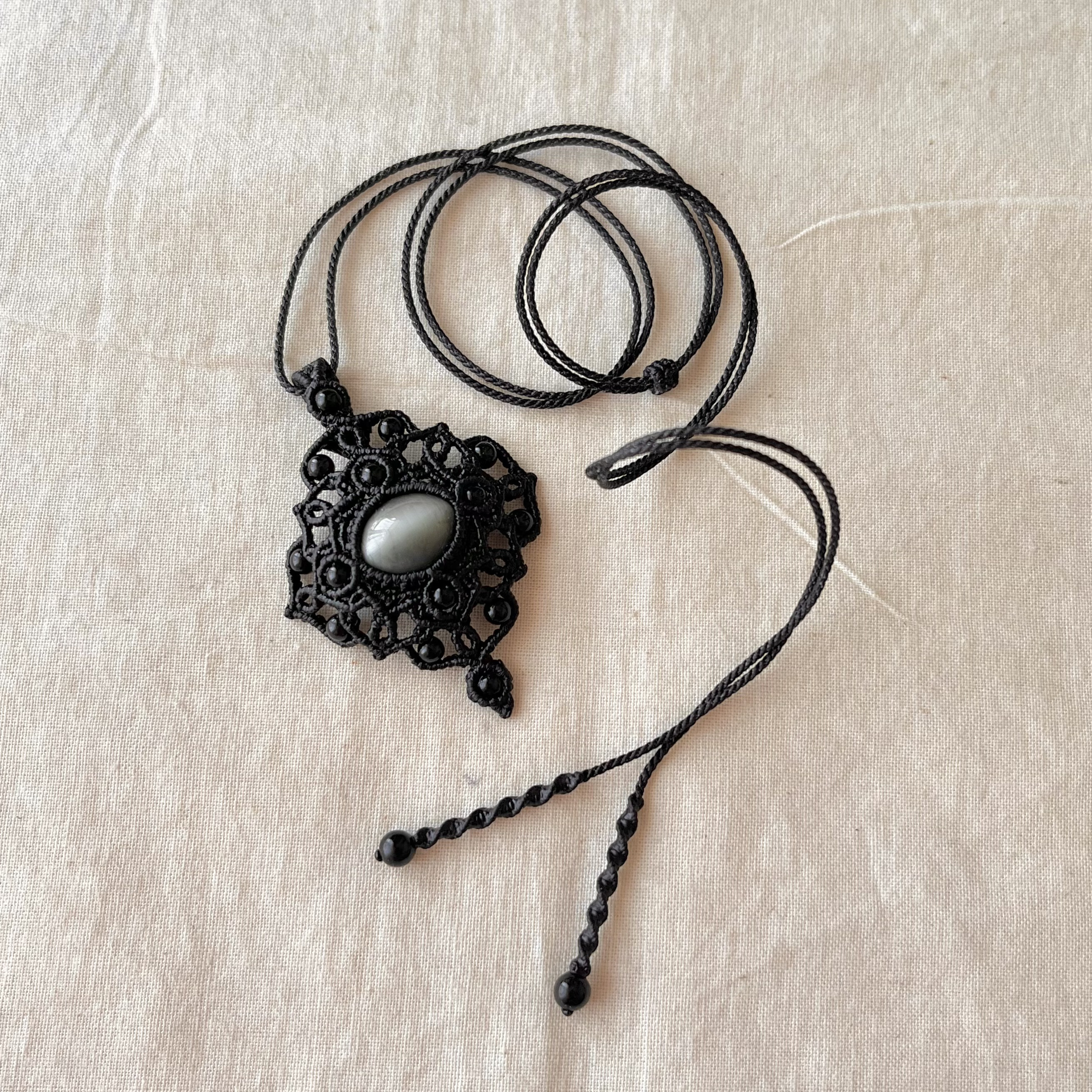 シリマナイトキャッツアイのペンダント　　（PEー532）