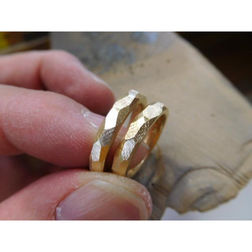 18k ゴールド 結婚指輪 鍛造 手作り 18金 k18 甲丸 3mm 彫金
