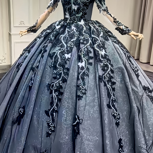 プリンセスライン ブラック 花柄のモチーフ刺繍が美しく スクエア 