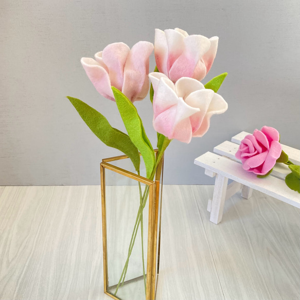 フェルトの枯れないお花】チューリップのブーケ / インテリアに