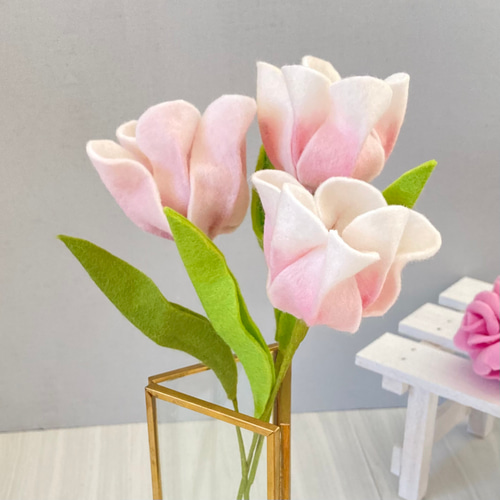 フェルトの枯れないお花】チューリップのブーケ / インテリアに