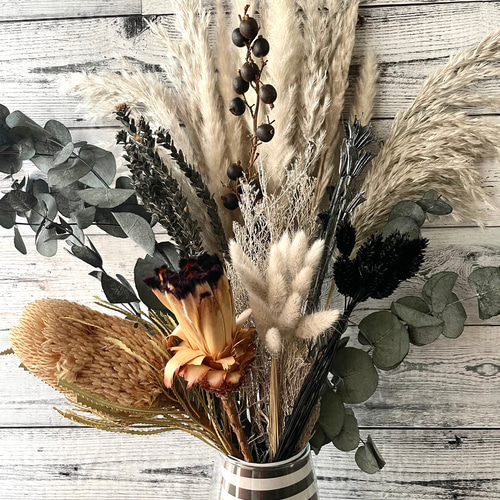 ドライフラワー モダンシックなインテリア グレーそのまま飾るだけ