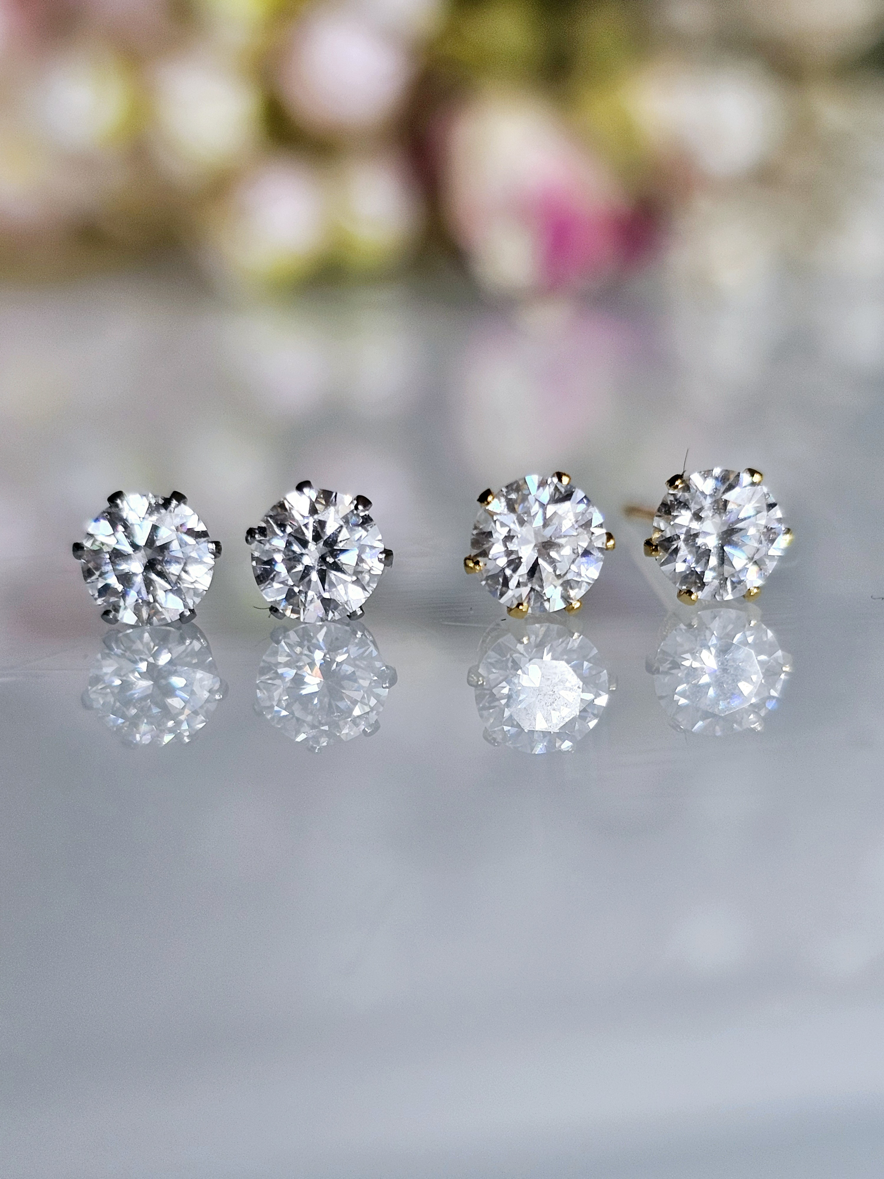 着けっぱなしOK極上の輝き♡モアサナイトスタットピアス4mm
