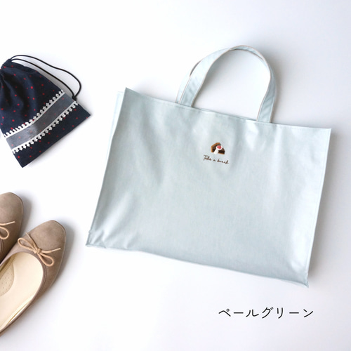 ふわっと軽い♡防水ラミネートの手刺繍トートバッグ A4ファイル 撥水