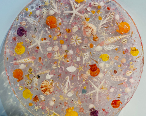 24cm 弓矢を持ち祈る　螺鈿細工貝殻アートタイルアートパネル壁飾り 24cm 弓矢を持ち祈る 螺鈿細工貝殻アートタイルアートパネル壁
