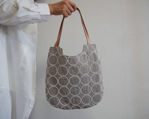 ミナペルホネンtambourine しずくバックL size brown × light blue