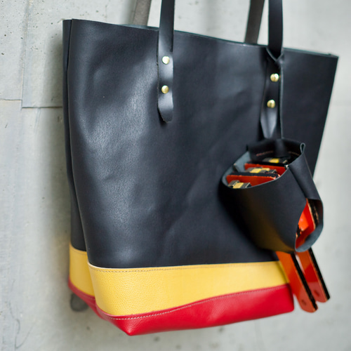 よさこい祭り 鳴子モチーフ トリコロールのレザートートバッグ トート