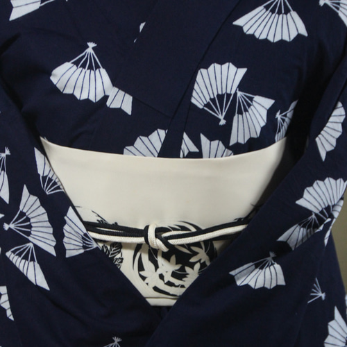 手染型藍染浴衣 濃紺 1970年万博記念反物 扇舞う舞妓さんの夏浴衣の