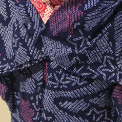 ◇現代 有松鳴海絞　浴衣◇【濃紺　赤】竜田川模様がクラシカルで涼し気な装いを演出　　裄68ｃｍ　木綿浴衣　 12枚目の画像