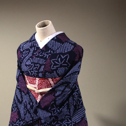 ◇現代 有松鳴海絞　浴衣◇【濃紺　赤】竜田川模様がクラシカルで涼し気な装いを演出　　裄68ｃｍ　木綿浴衣　 10枚目の画像