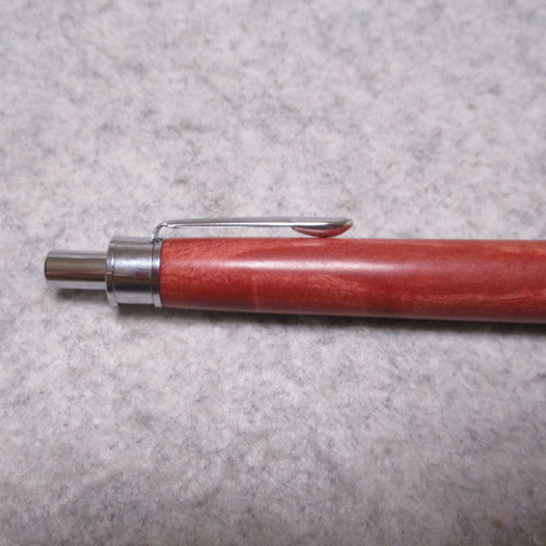 ピンクアイボリー 縮み杢 「桃色の象牙」 ガラスコート仕上げ 木軸