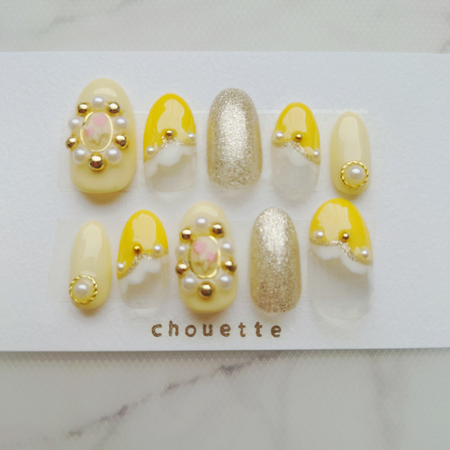 再再販】ネイルチップつけ爪フレンチ ぷっくり 姫プリンセス