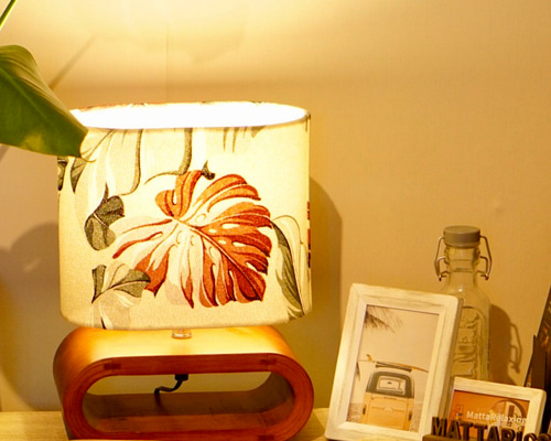 UROS ウロス テーブルランプ Tredtex Fabrics (Hawaii)ハワイアン