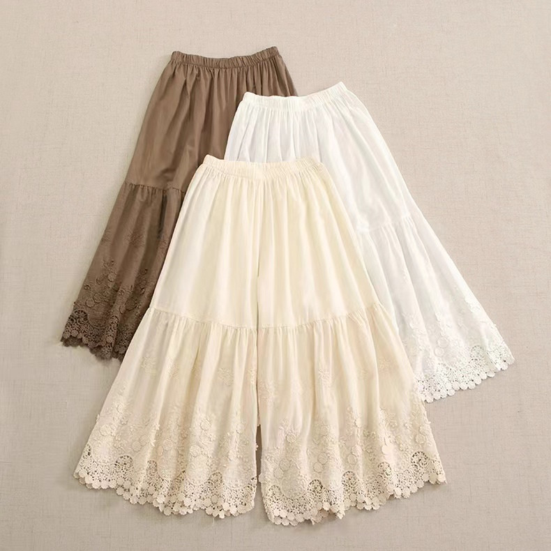 【コットン100%★薄手の刺繡レースパンツ★重ね着】フリル│静電気防止│ウエストゴム│森ガール│可愛い│B-11LB