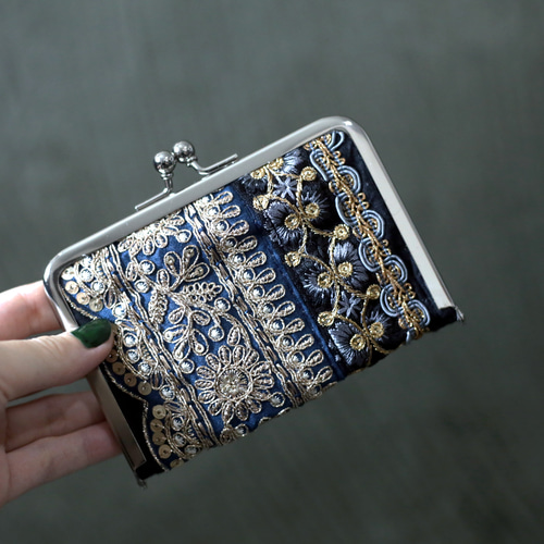 ラスト1点】インドブレードがま口カードケース スパンコール 刺繍