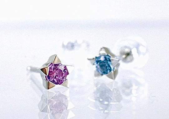 Star ピアス ＜Pt950＞