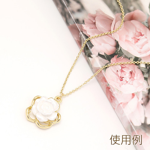 M13581-G 6個 立体バラチャーム 薔薇樹脂チャーム ローズチャーム  