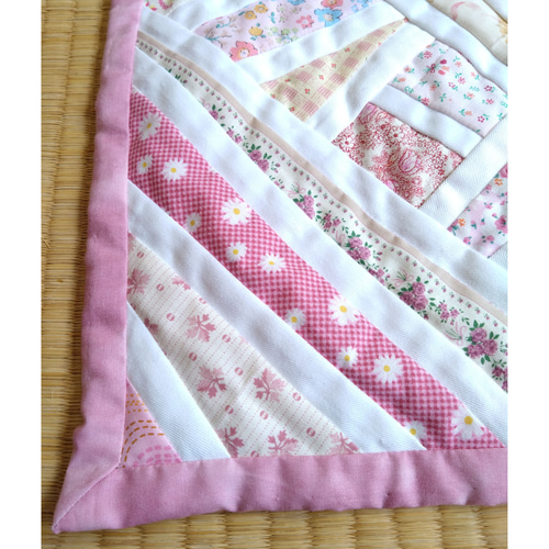 パッチワークキルトのタペストリー[送料無料] タペストリー・壁掛け