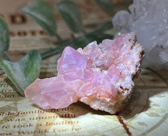 かわいい！ハート型シトリンクラスター　原石　フラワー付き かわいい！ハート型シトリンクラスター 原石 フラワー付き