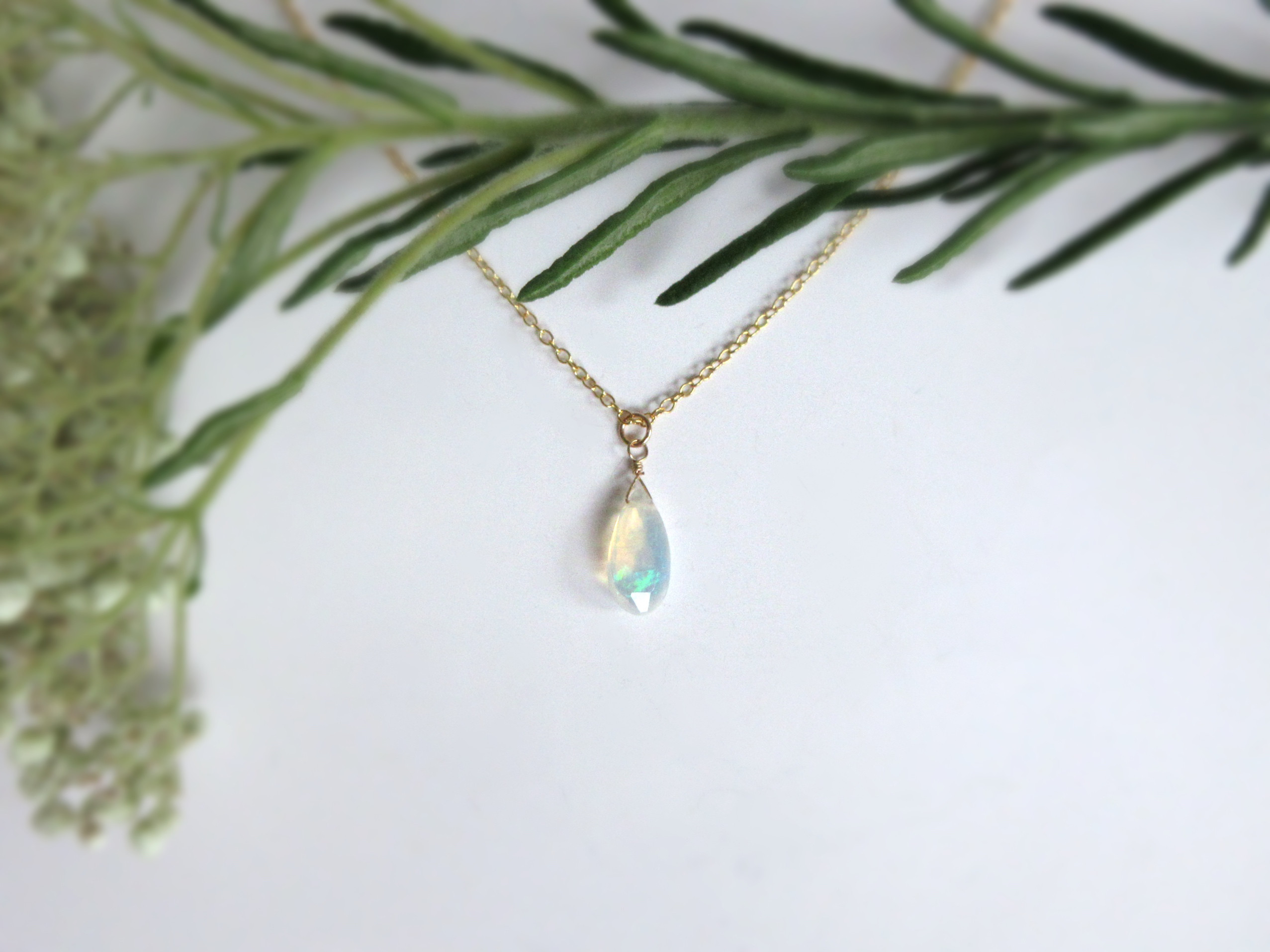 【稀少】美粒「プレシャスオパール」10.5mm粒〜fairy〜14kgfネックレス