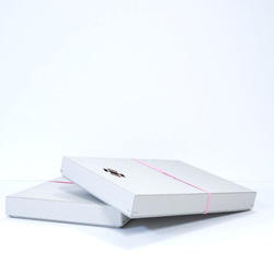 【紙の詰め合わせ】ハコノカケラ　ピンク　紙の端材・端切れ 2枚目の画像