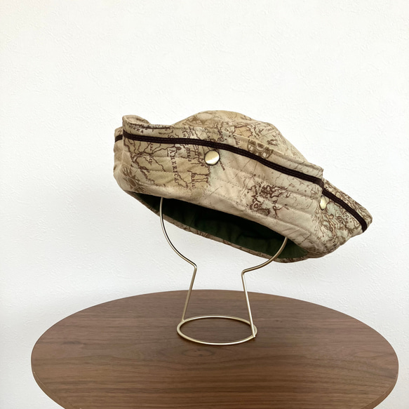 古い水洗いのカウボーイ帽を作ります