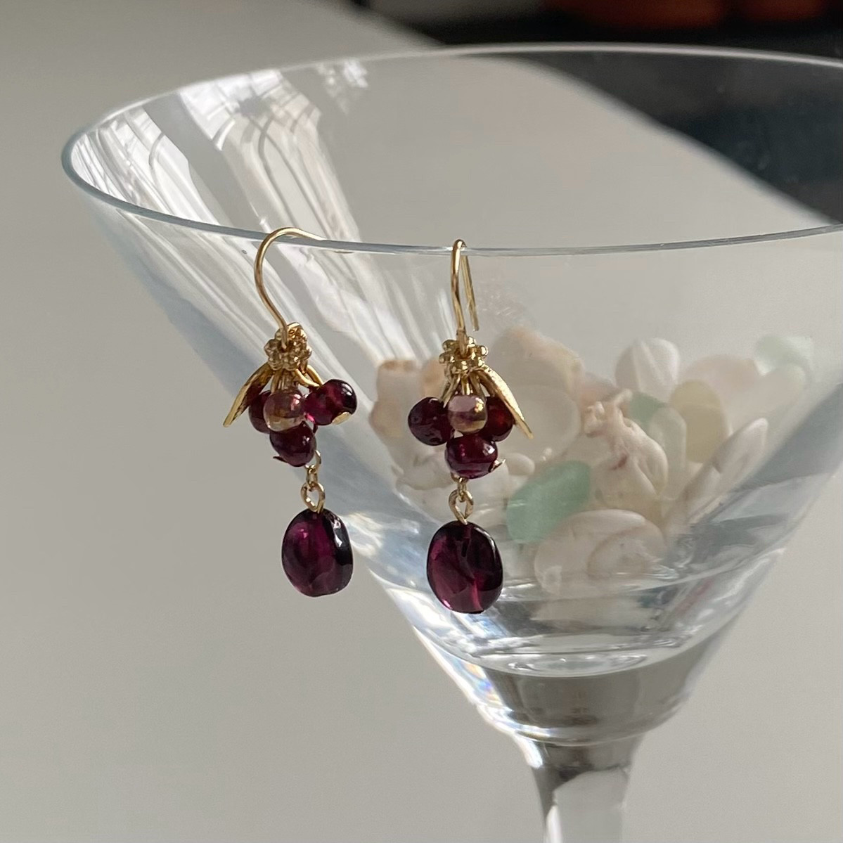Garnet Paradisi ピアス ピアス（フック・チェーン） トモコ