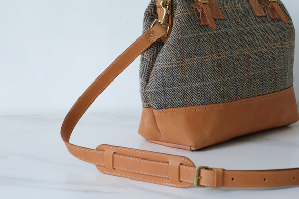 ★限量2件！ ★超人氣！手工製作的扣環皮革兩用單肩包。 第6張的照片