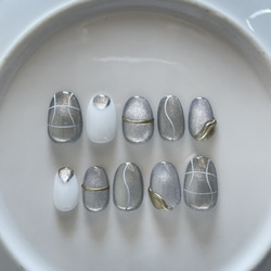 ⑩ ネイルチップ ニュアンスネイル マグネットネイル うるうるネイル ワンホンネイル お洒落ネイル 個性派ネイル 2枚目の画像