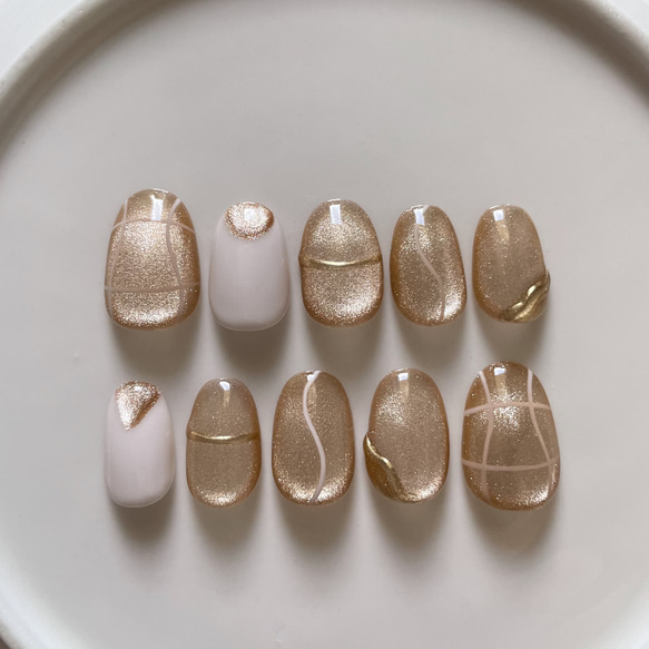 ⑪ ネイルチップ ニュアンスネイル マグネットネイル お洒落ネイル 個性派ネイル うるうるネイル お洒落ネイル 4枚目の画像