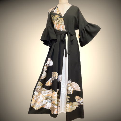 黒留袖の品格 アクセントカラーワンピース 着物リメイク フォーマル