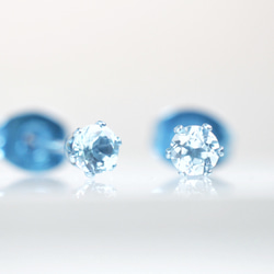 【選べる誕生石】自分だけの色と石で作る純チタン製ピアス　結 3枚目の画像