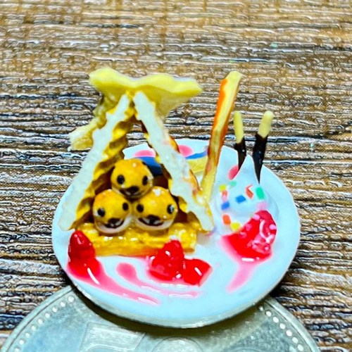 スイーツキーホルダー　ミニチュア　スクイーズなどたべもの系145個 Amazon.co.jp: [NOLITOY] ミニチュアケーキ 食品サンプル 携帯